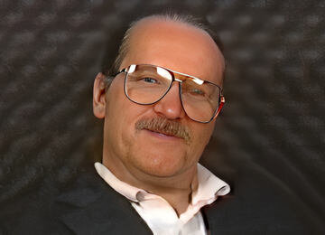 Лоретта Стерлинг