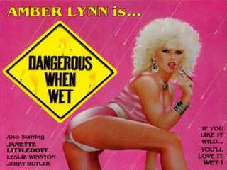 Опасна, когда мокрая (1987)